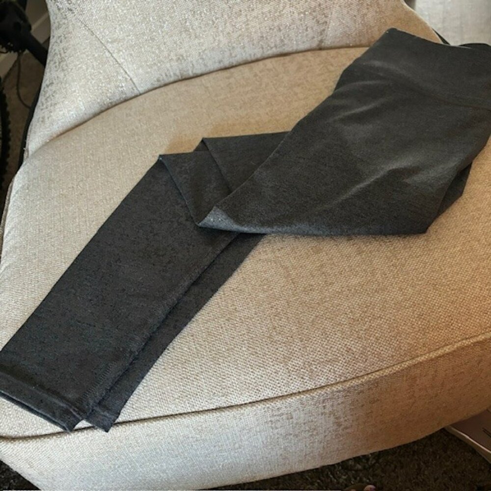 Lilly Pulitzer Anything Is Possible Legging High Rise Gray Leggings Sz M NWOT